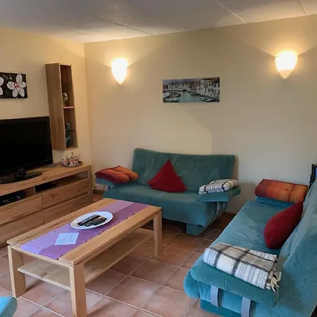 Holiday home Am Wasser Mit Terrasse Und Kaminofen Rechlin